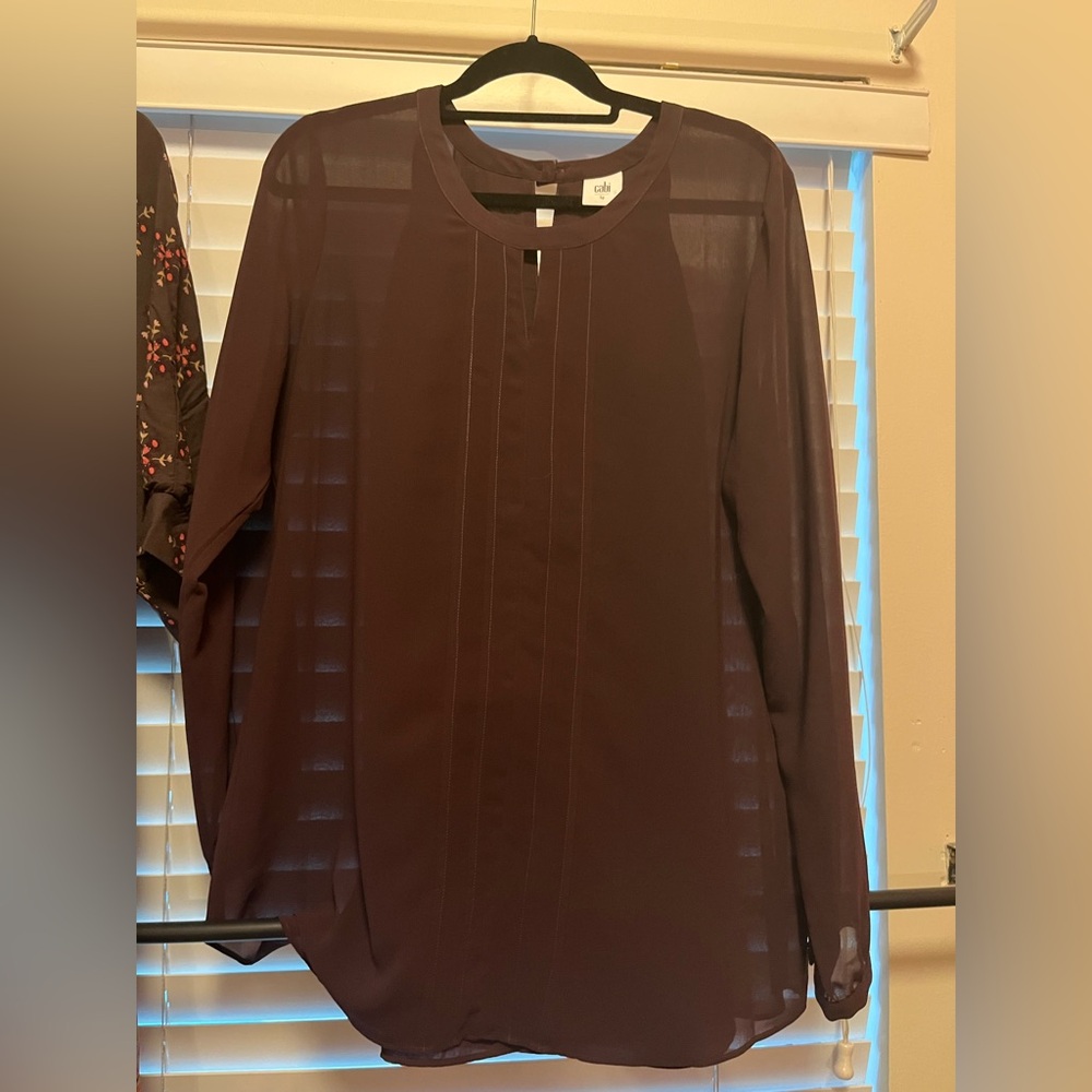 Cabi burgundy blouse. EUC XL